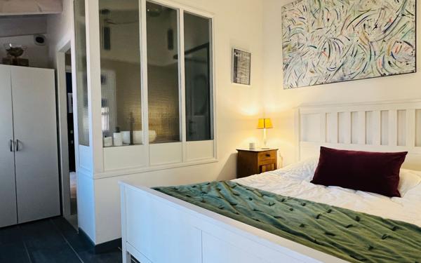 Maison à vendre    5 pièces •  La Flotte