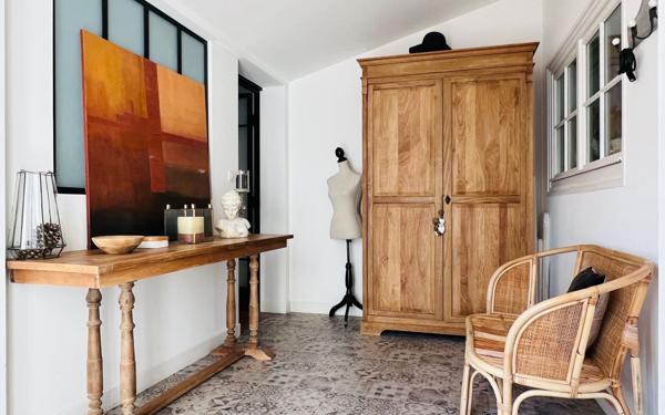 Maison à vendre    5 pièces •  La Flotte