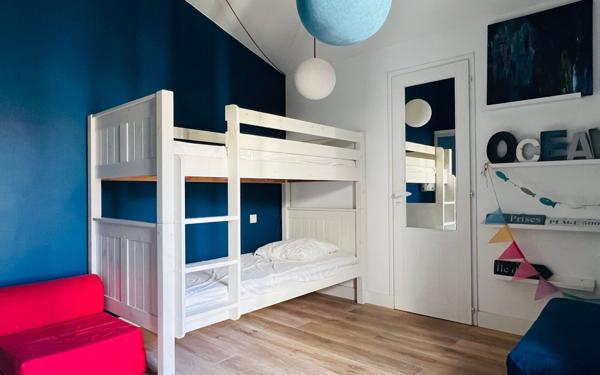 Maison à vendre    5 pièces •  La Flotte