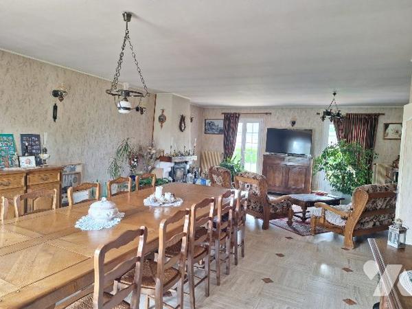 Demeure de 213m² sur 2085m² de jardin, Aubigny-Sur-Nère
