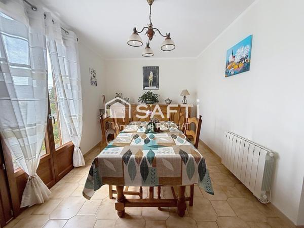 Nouveauté sur Magalas Maison de plain pied  4 chambres grande piscine sur 1100m2 un coin de paradis