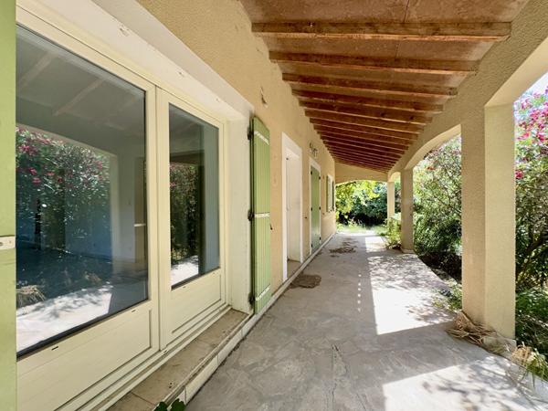 Maison Roquemaure 4 pièce(s) 130 m2