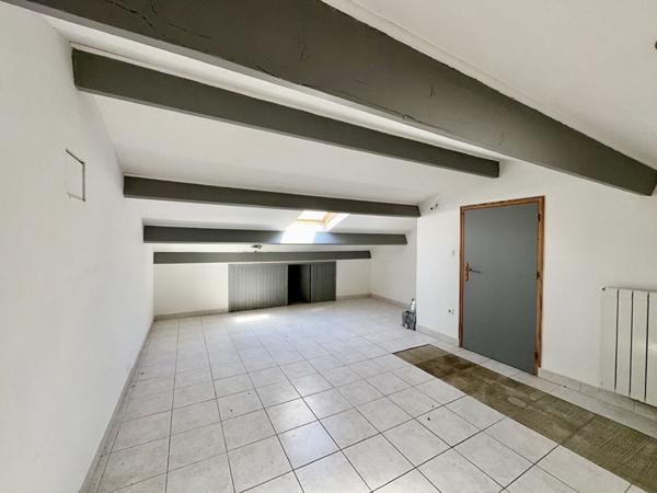 Maison Roquemaure 4 pièce(s) 130 m2