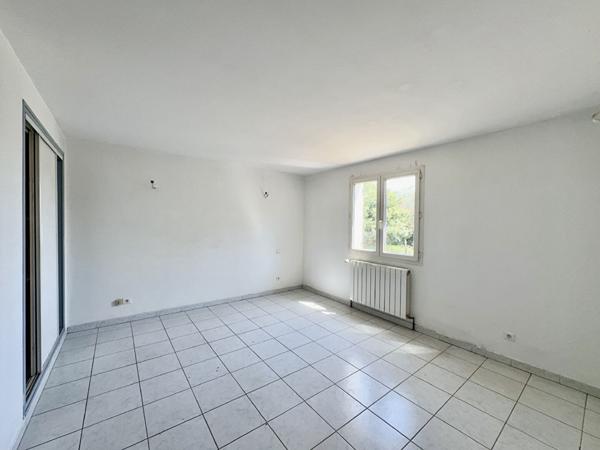 Maison Roquemaure 4 pièce(s) 130 m2