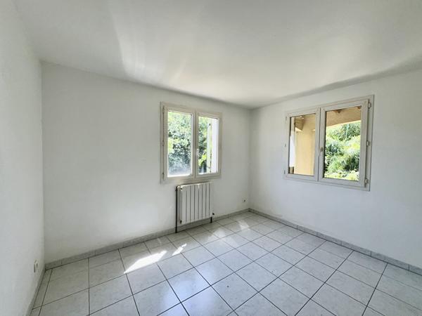 Maison Roquemaure 4 pièce(s) 130 m2
