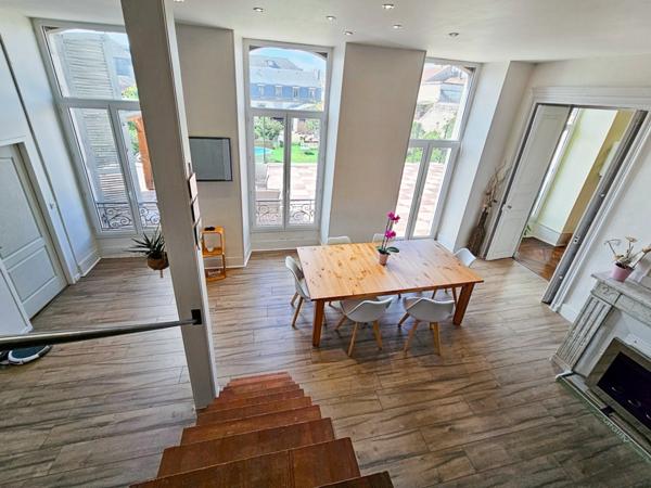 Dpt Hautes Pyrénées (65), à vendre TARBES appartement bourgeois en hyper centre avec terrasse