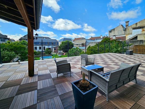 Dpt Hautes Pyrénées (65), à vendre TARBES appartement bourgeois en hyper centre avec terrasse