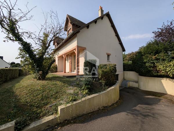 Maison individuelle, 5 chambres avec beau jardin
