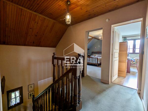 Maison individuelle, 5 chambres avec beau jardin