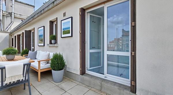 APPT AVEC TERRASSE EN PLEIN CENTRE DES LILAS