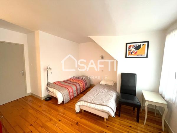 Maison de village + commerce