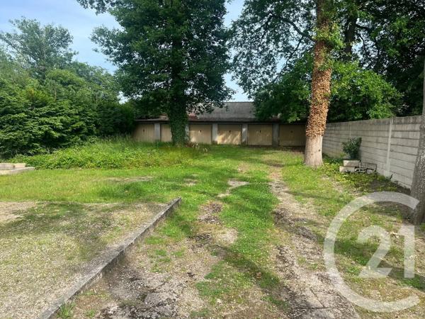 Parking à vendre  385 m 2   CLAYE SOUILLY  - 77