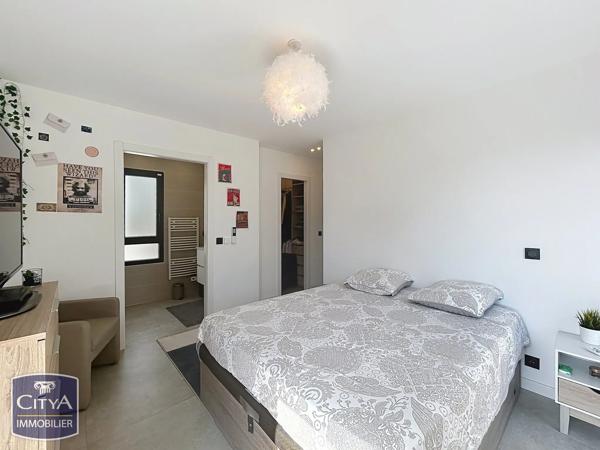 Maison à vendre 5 pièces 124m² Fréjus (83600)