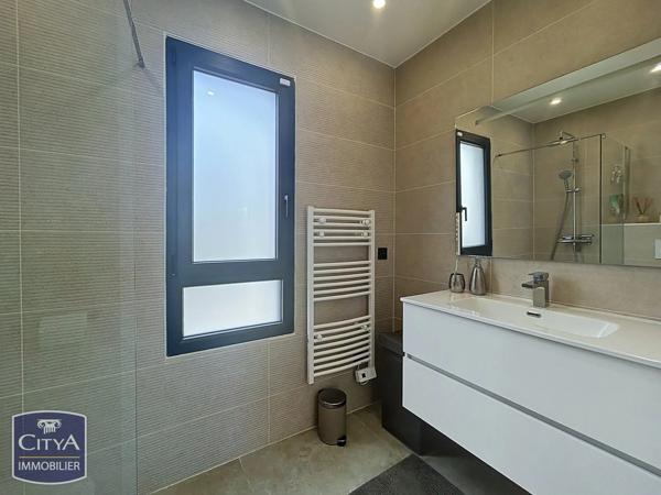 Maison à vendre 5 pièces 124m² Fréjus (83600)