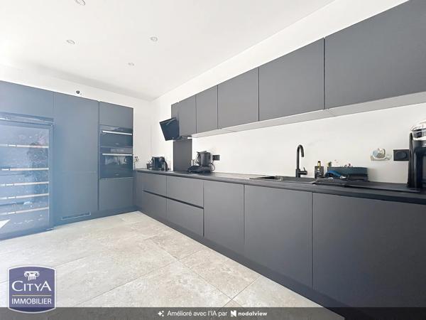 Maison à vendre 5 pièces 124m² Fréjus (83600)