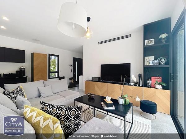 Maison à vendre 5 pièces 124m² Fréjus (83600)