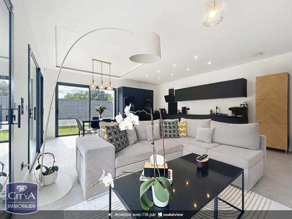 Maison à vendre 5 pièces 124m² Fréjus (83600)