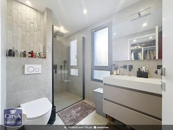 Maison à vendre 5 pièces 124m² Fréjus (83600)