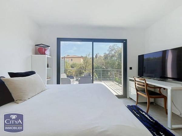 Maison à vendre 5 pièces 124m² Fréjus (83600)