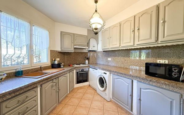 Maison à vendre    5 pièces •  Le Cannet