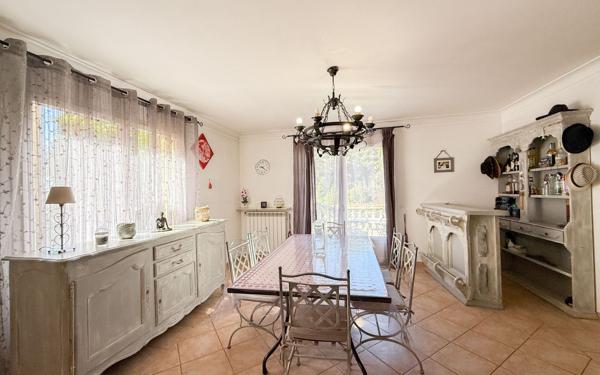 Maison à vendre    5 pièces •  Le Cannet