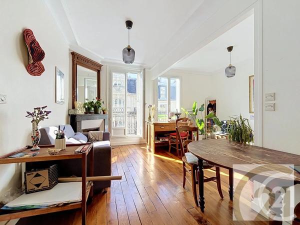 Appartement F2 à vendre  2 pièces - 38,59 m 2   PARIS  - 75018