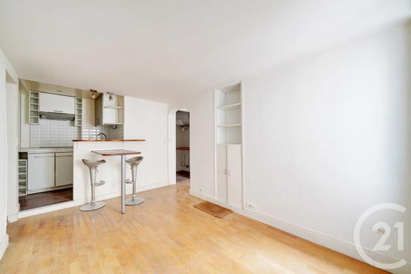 Appartement F2 à vendre  2 pièces - 38,59 m 2   PARIS  - 75018