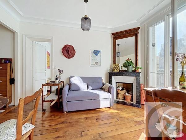 Appartement F2 à vendre  2 pièces - 38,59 m 2   PARIS  - 75018