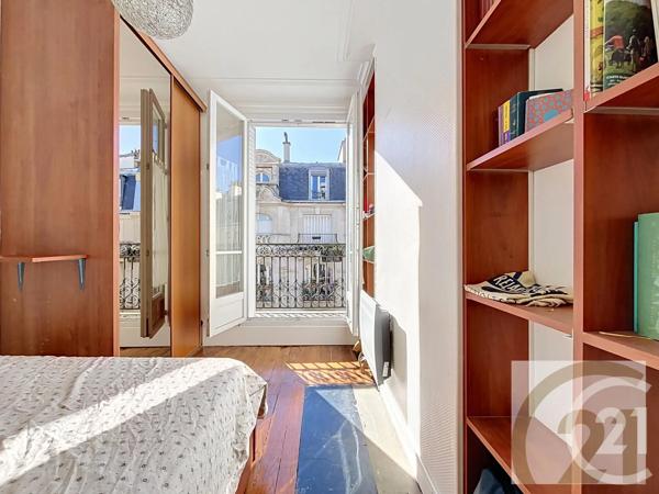 Appartement F2 à vendre  2 pièces - 38,59 m 2   PARIS  - 75018