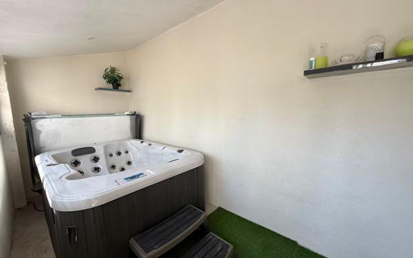 Maison à vendre    7 pièces •  Sainte-Croix-du-Mont