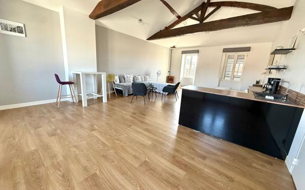 Maison à vendre    7 pièces •  Sainte-Croix-du-Mont