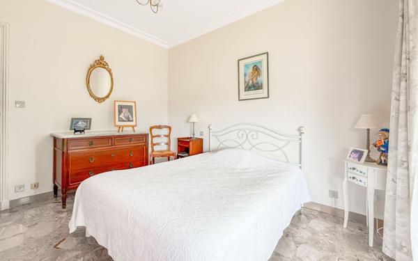 Appartement à vendre    2 pièces • 50,58 m2 Vence