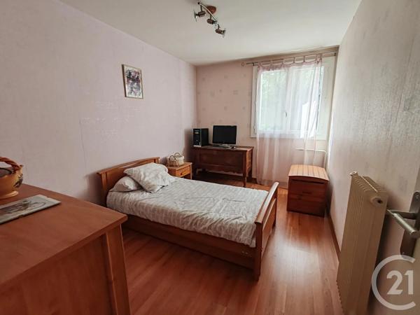 Appartement F4 à vendre  4 pièces - 71,13 m 2   LA CHAPELLE ST MESMIN  - 45