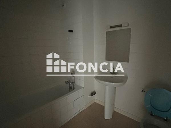 Location Studio 37.7 m² - 83 BOULEVARD ALBERT CAMUS Angers 49100