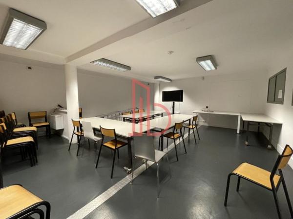 Bureau de 180 m² à louer à Bordeaux Sud-Ouest