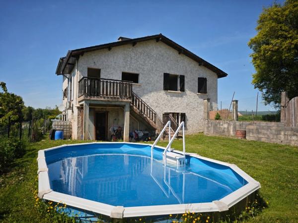 Et si cette maison cachait bien plus qu'une simple adresse...