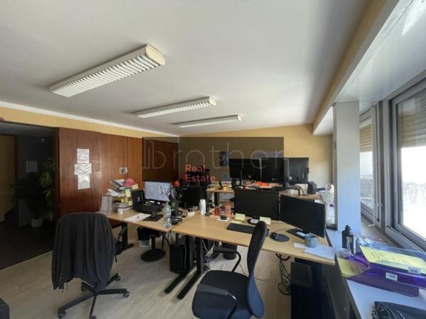 Bureau de 125 m² à louer à Bordeaux Cauderan