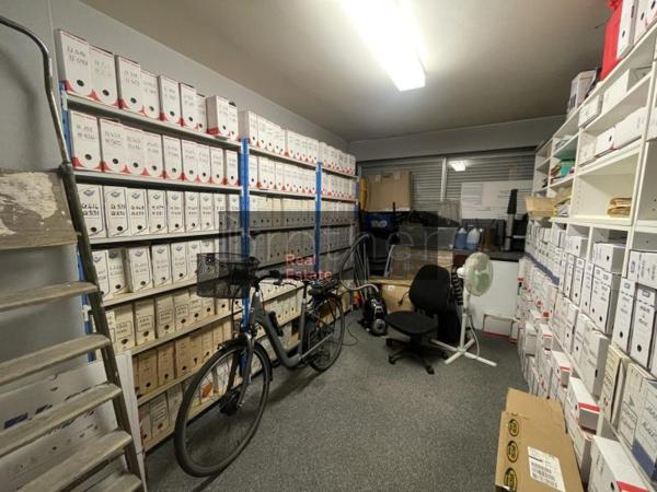 Bureau de 125 m² à louer à Bordeaux Cauderan