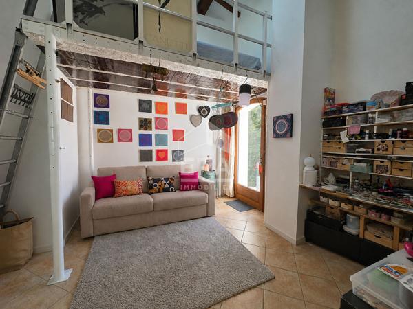 Maison Vidauban type villa d'architecte avec patio, piscine et grand garage