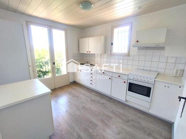 Magnifique Propriété avec Vue Panoramique et Piscine - Apt