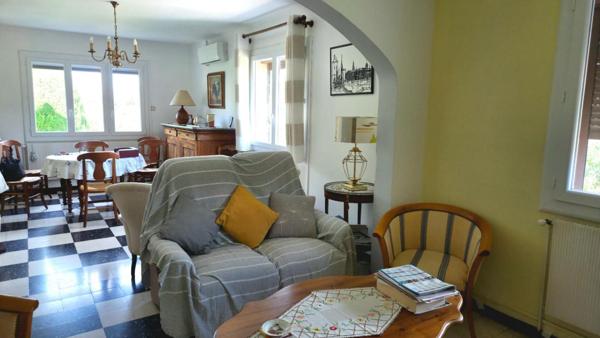 Maison Bagnols Sur Ceze 7 pièce(s) 134 m2