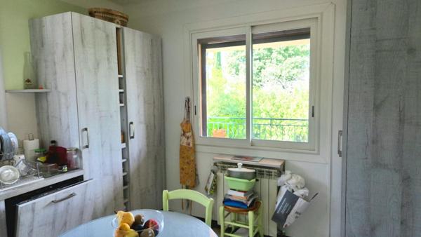 Maison Bagnols Sur Ceze 7 pièce(s) 134 m2