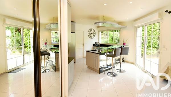 Maison à vendre 10 pièces 600 m² Soisy-sur-Seine