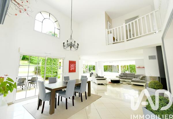 Maison à vendre 10 pièces 600 m² Soisy-sur-Seine