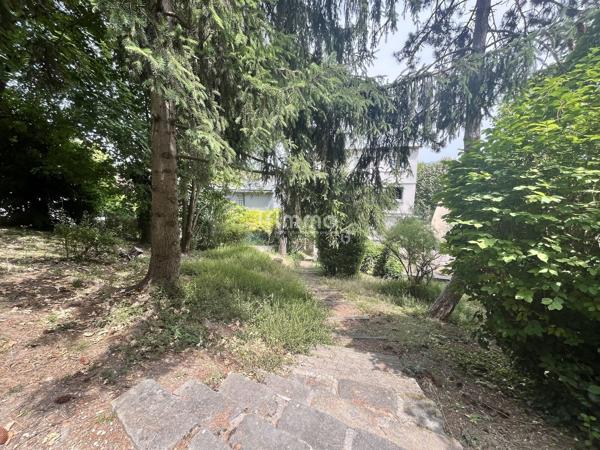 Appartement 3 pièces en centre ville dans résidence tres calme