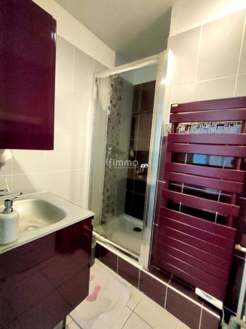 Appartement 3 pièces en centre ville dans résidence tres calme