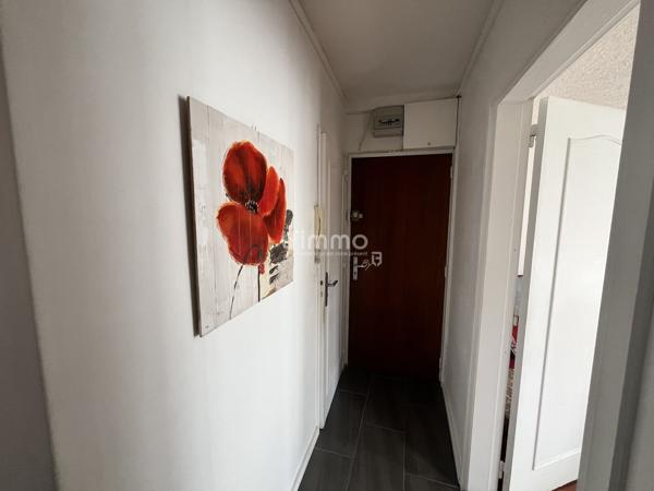 Appartement 3 pièces en centre ville dans résidence tres calme