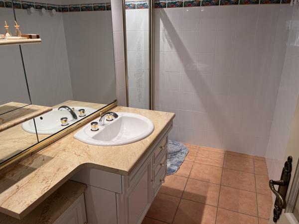 Maison 13 pièces - 400 m²