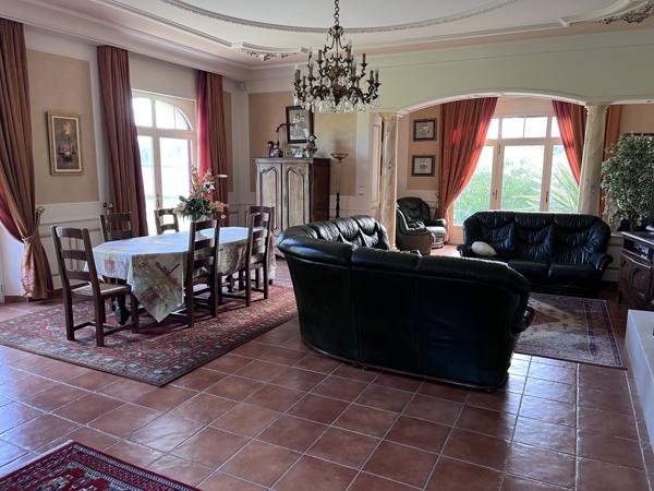 Maison 13 pièces - 400 m²