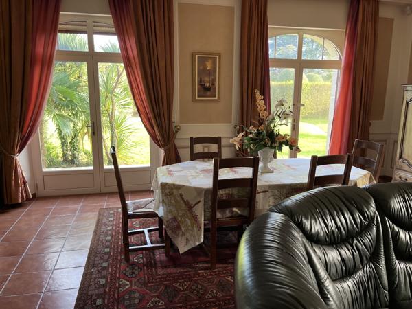 Maison 13 pièces - 400 m²